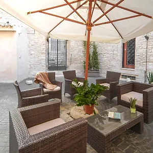  Apartment Palazzo Bozzoni Boutique Italy