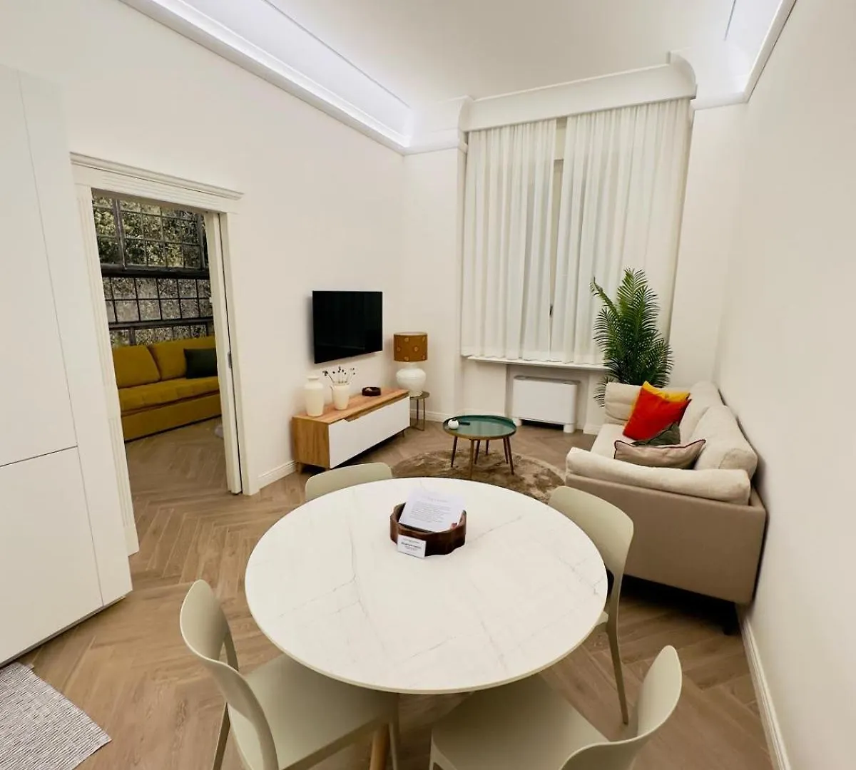 Cuore Di Brera, Unique Location, Great Charm Milan Apartment